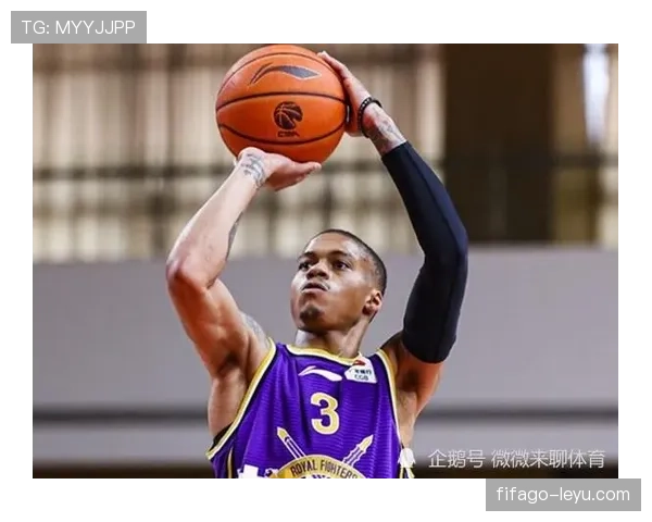 米特罗维奇状态回暖,锋线价值重获转会市场瞩目 米特罗维奇状态回暖,锋线价值重获转会市场瞩目