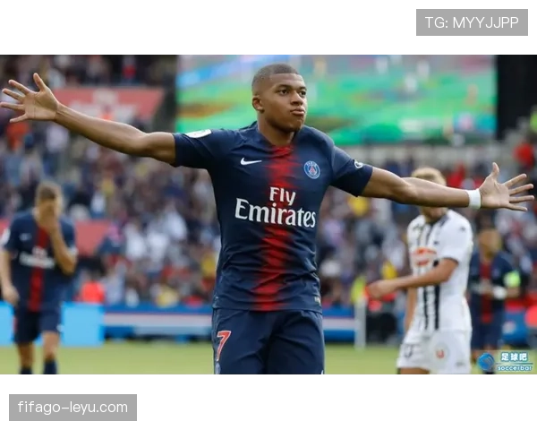 姆巴佩宣布开启职业生涯新阶段，誓言十年内冲击世界足球巅峰