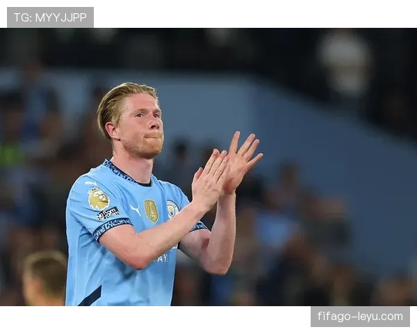 德布劳内是否依赖曼城体系：战术角色与独立创造能力分析